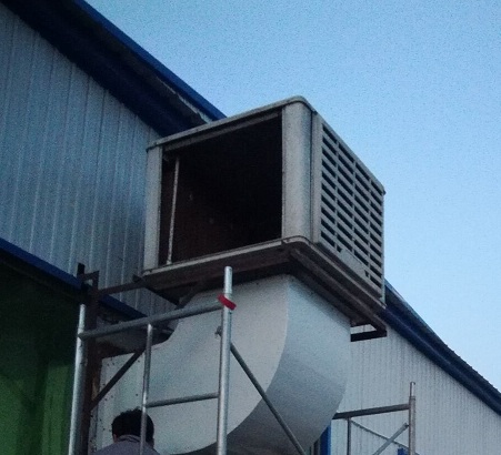带通风器的自然通风方式是使用通风器代替开窗来进行通风换气。